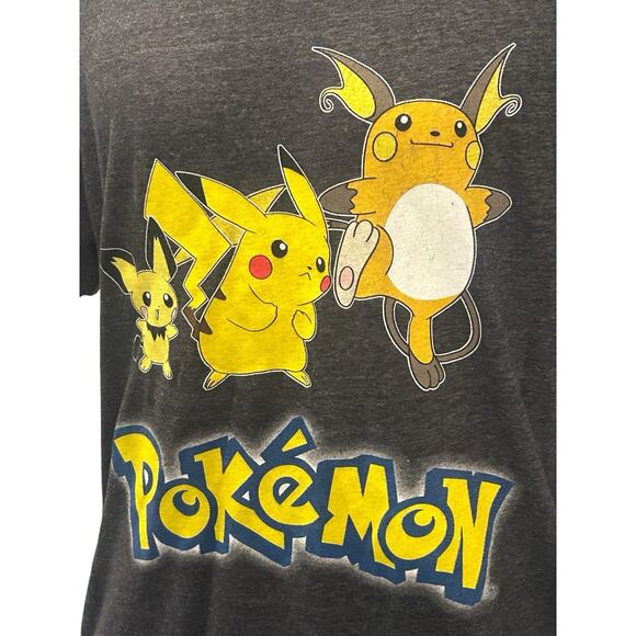 Pokemon Gray Short Sleeve Graphic T-shirt Men’s Size Large Pikachu Raichu‎ Pichu - Picture 3 of 5